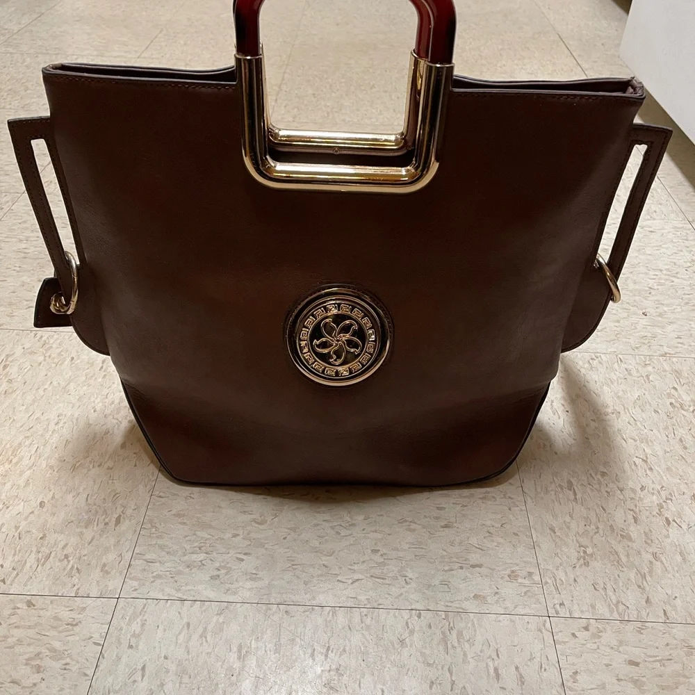 Elegant Brown Tote Bag - Picture 1 of 8